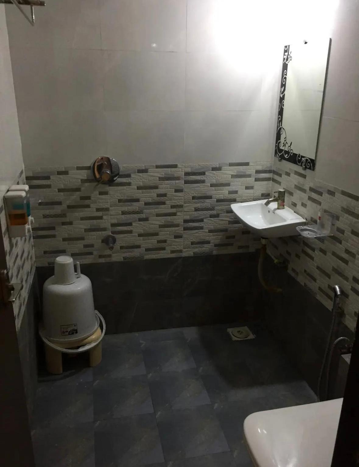 Hotel Bluediamond Bardoli 外观 照片